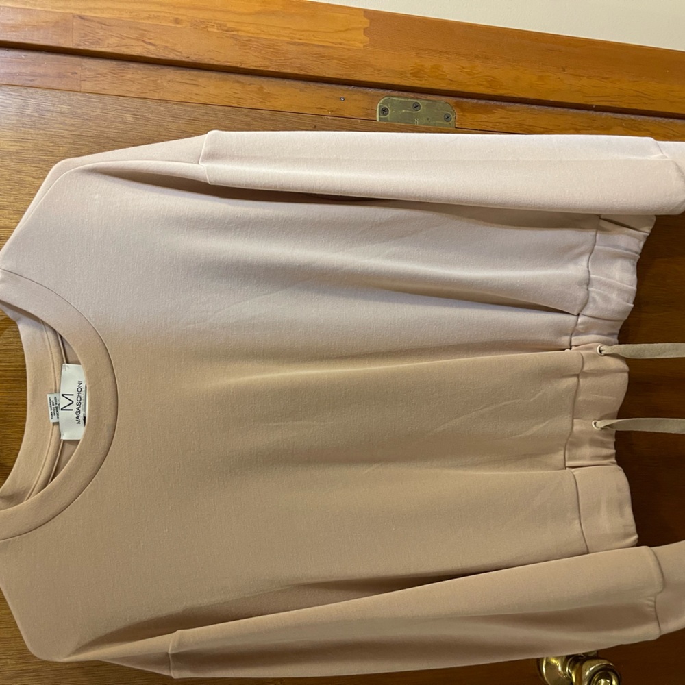 Very soft long sleeve soft blouse.